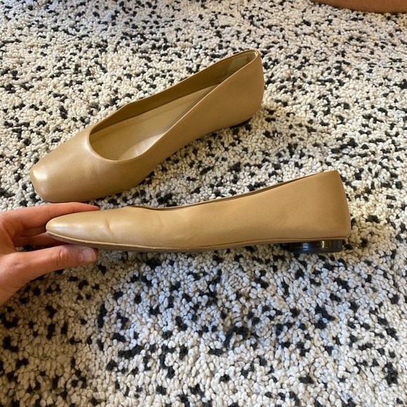 Everlane - The 90s Flat - light taupe leather - Picture 3 of 8